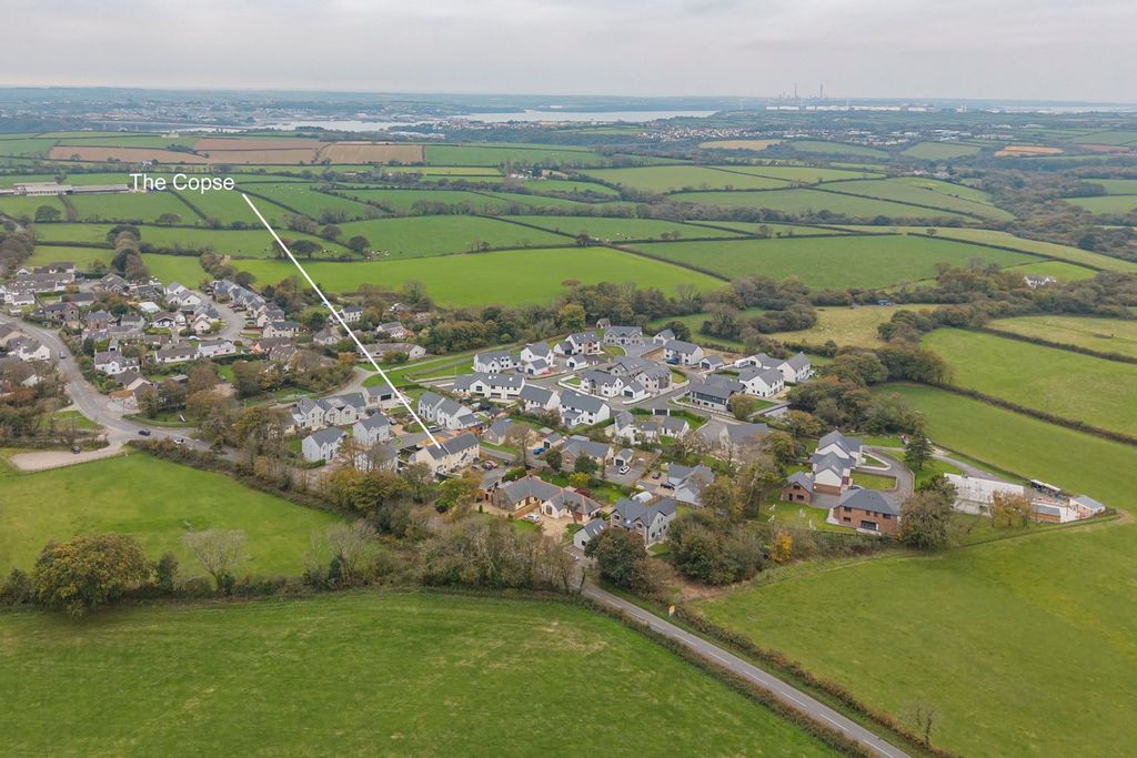 Property photo 2 of 20