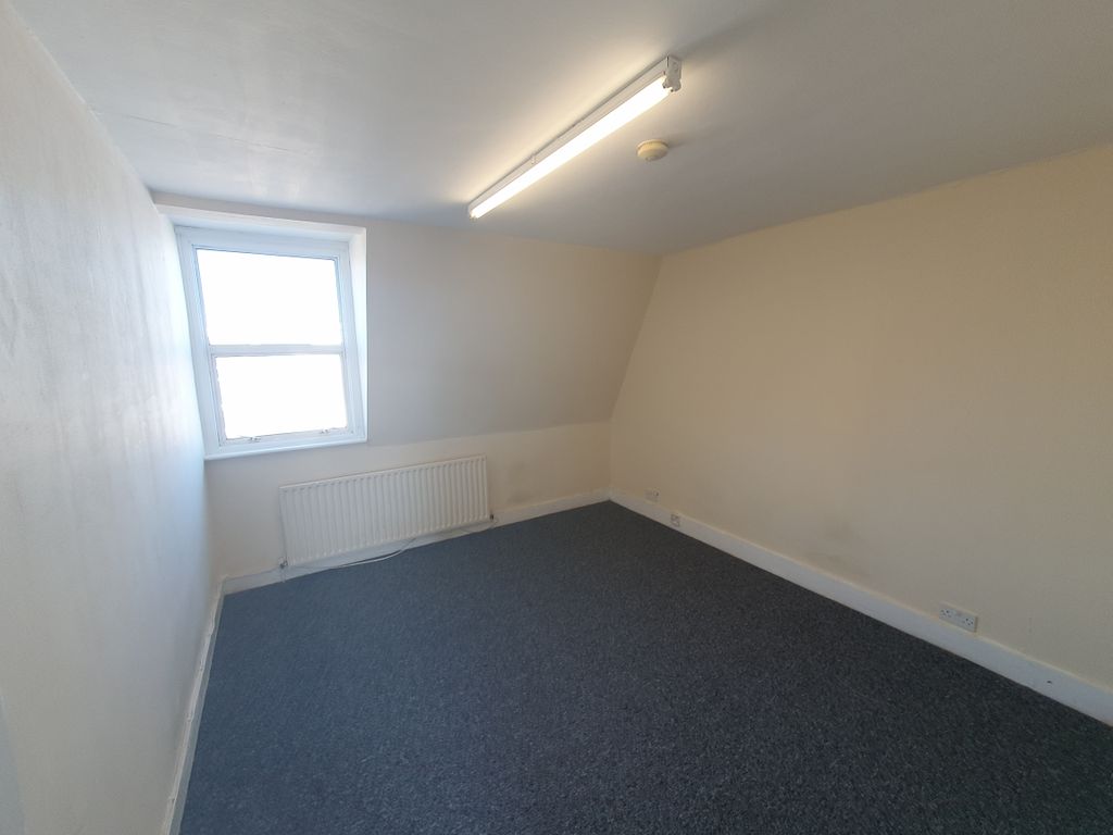 Property photo 2 of 6 20260302_115346