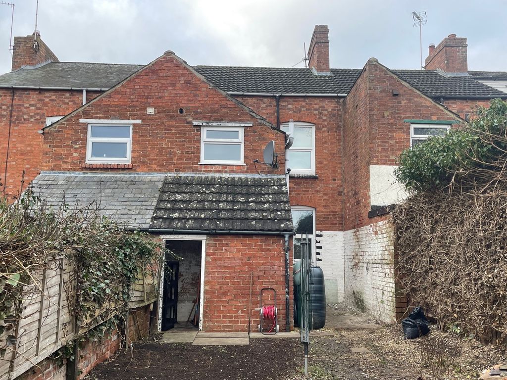 Property photo 2 of 20