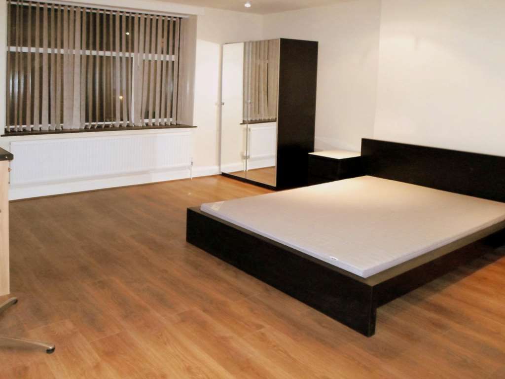 Property photo 1 of 4