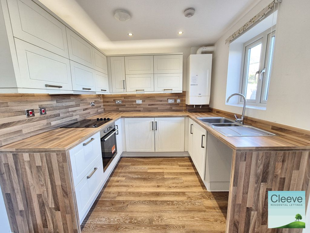 Property photo 2 of 17 1000083957