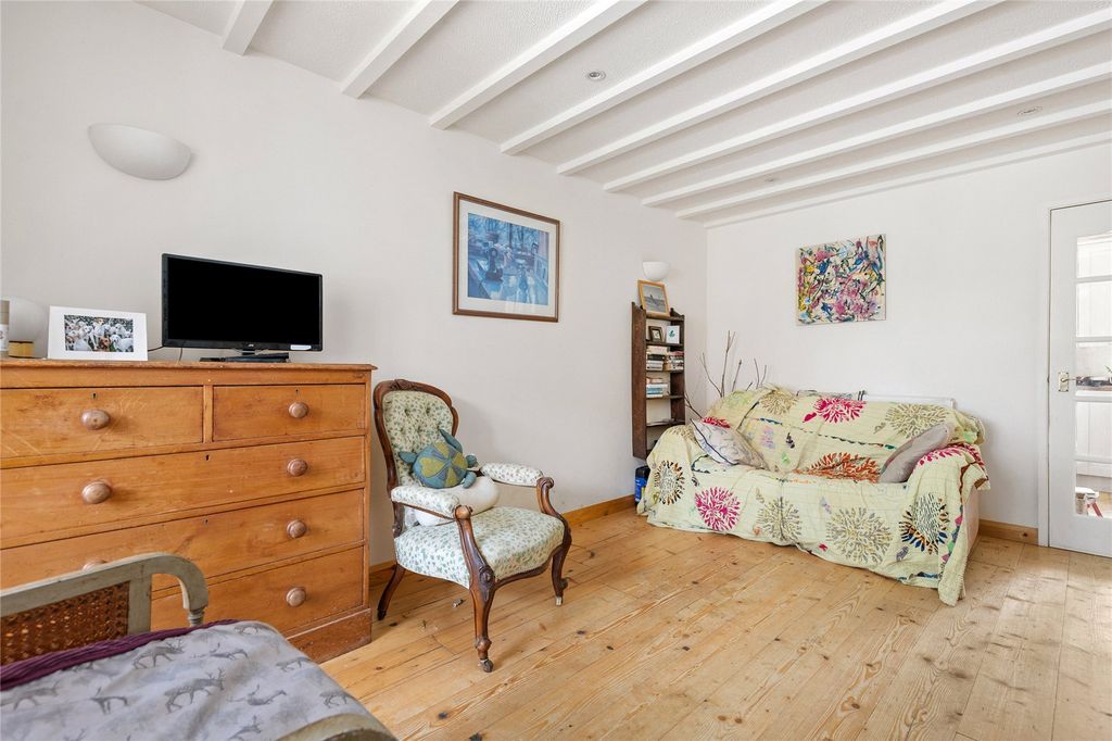 Property photo 3 of 9 Picture No. 02