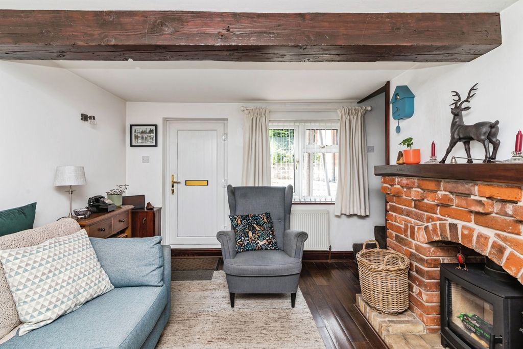Property photo 2 of 17 Sitting Room