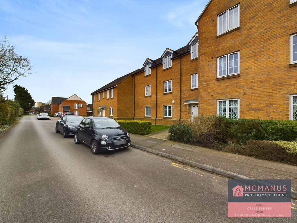 Property photo 1 of 10 Cam03599G0-Pr0054-Still012