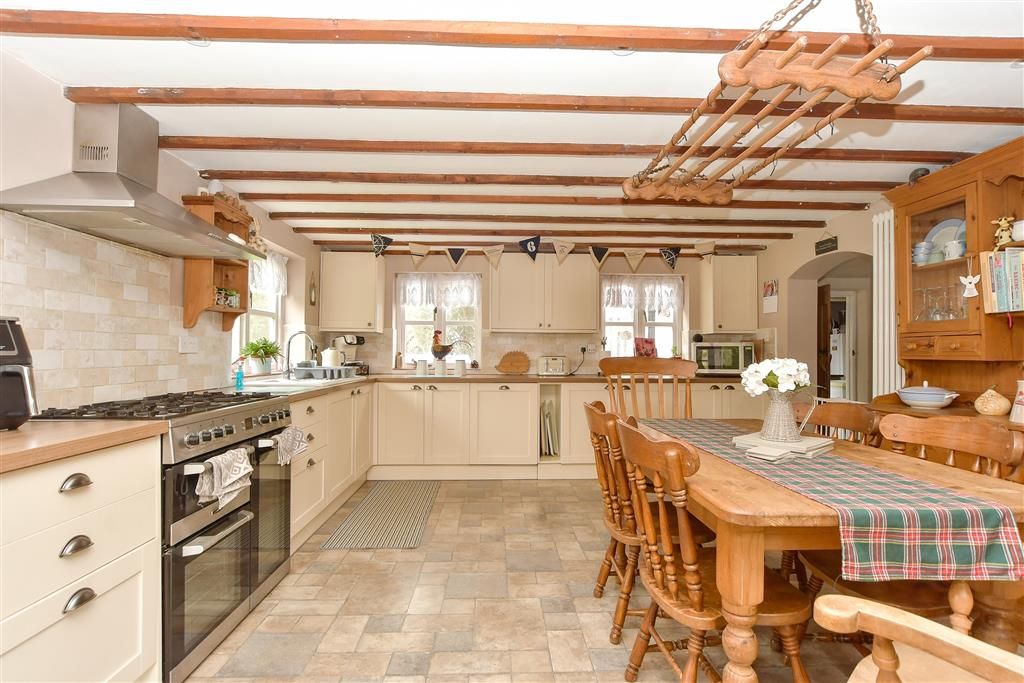 Property photo 2 of 12 Kitchen/Breakfast Room