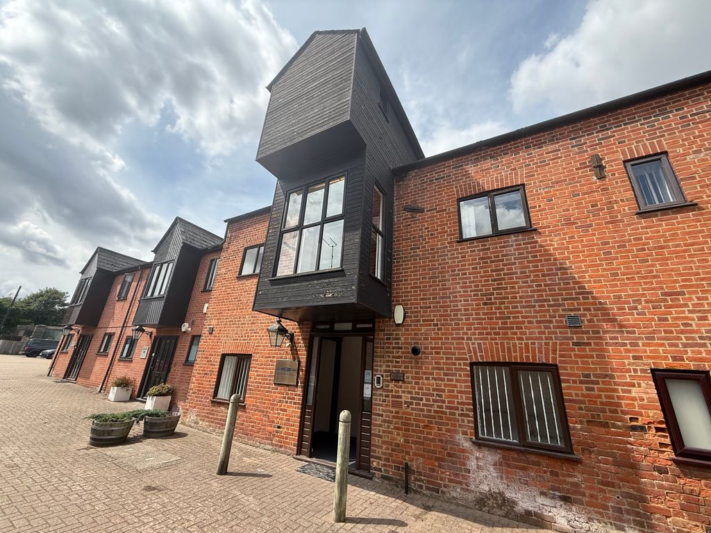 Property photo 2 of 6