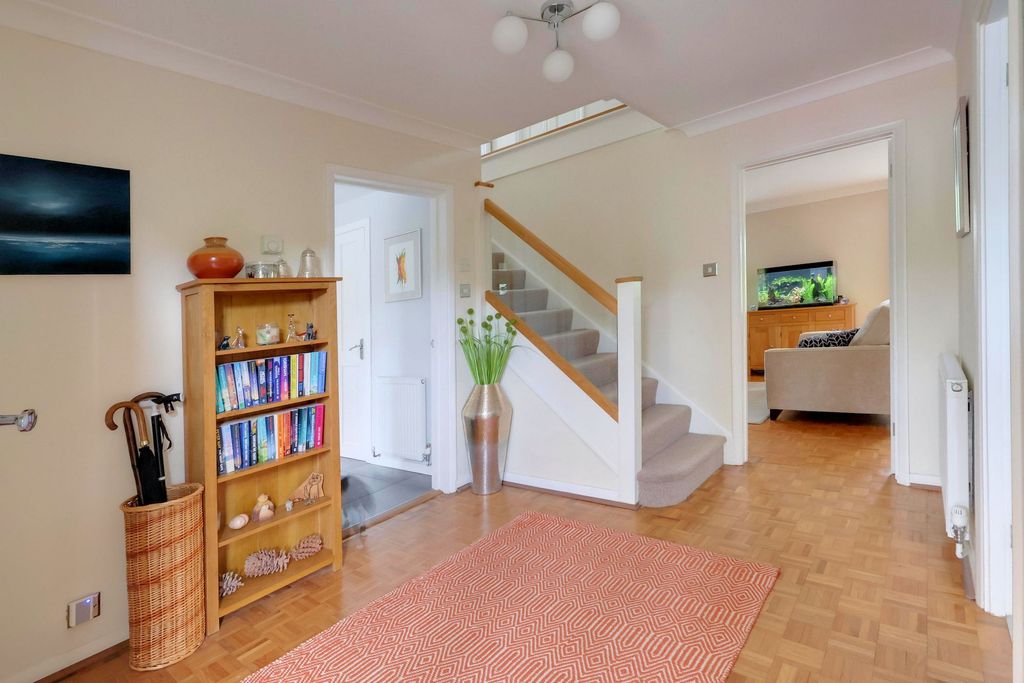 Property photo 2 of 21