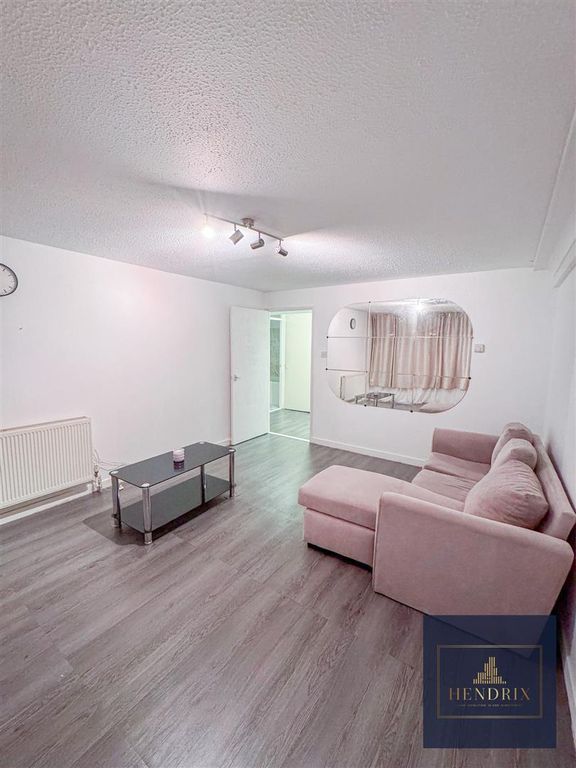 Property photo 2 of 15 547A630E-18c8-4E1c-99dc-5F095Fb07906.Jpg
