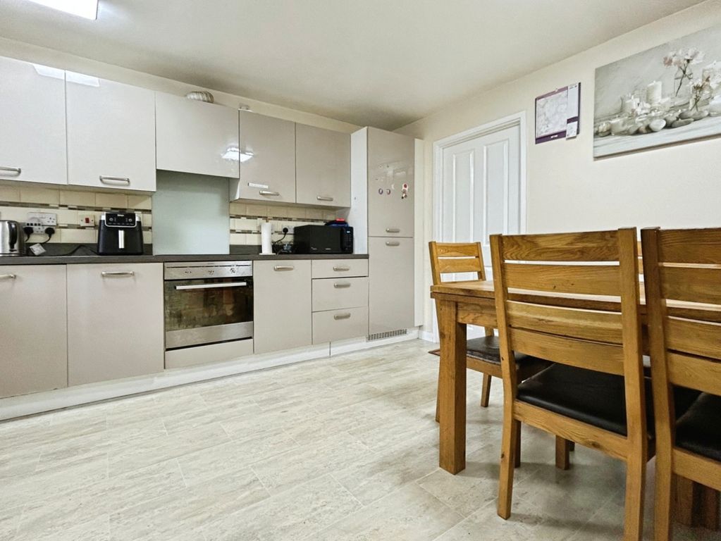 Property photo 2 of 24 Pbox-Img.Jpg