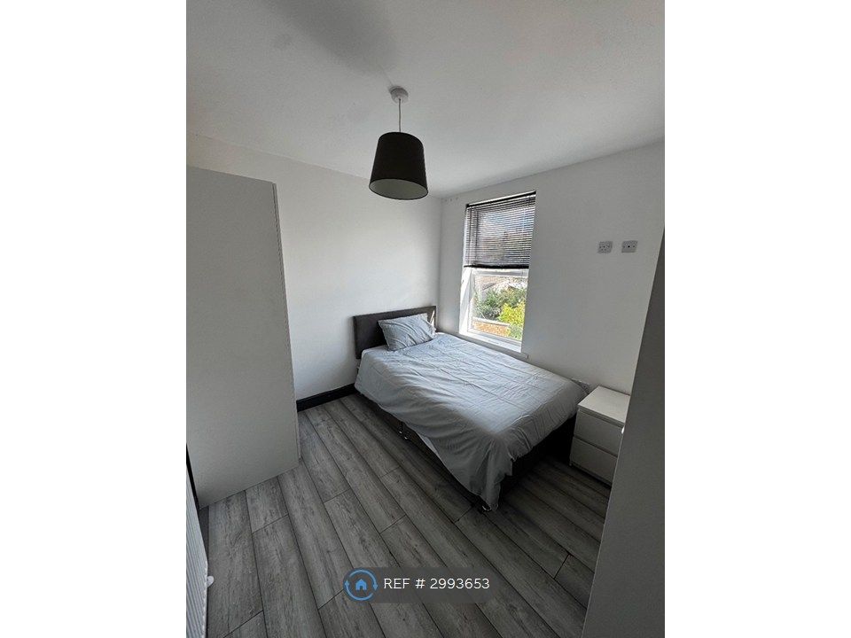 Property photo 2 of 3