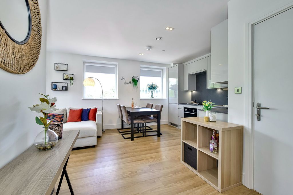 Property photo 3 of 15