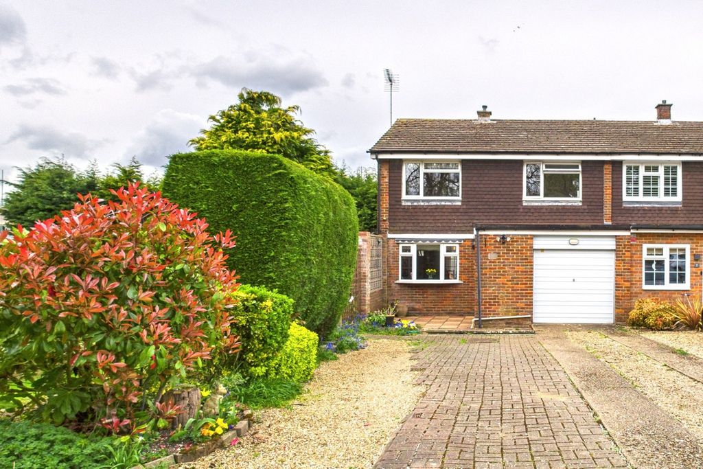 Property photo 1 of 24