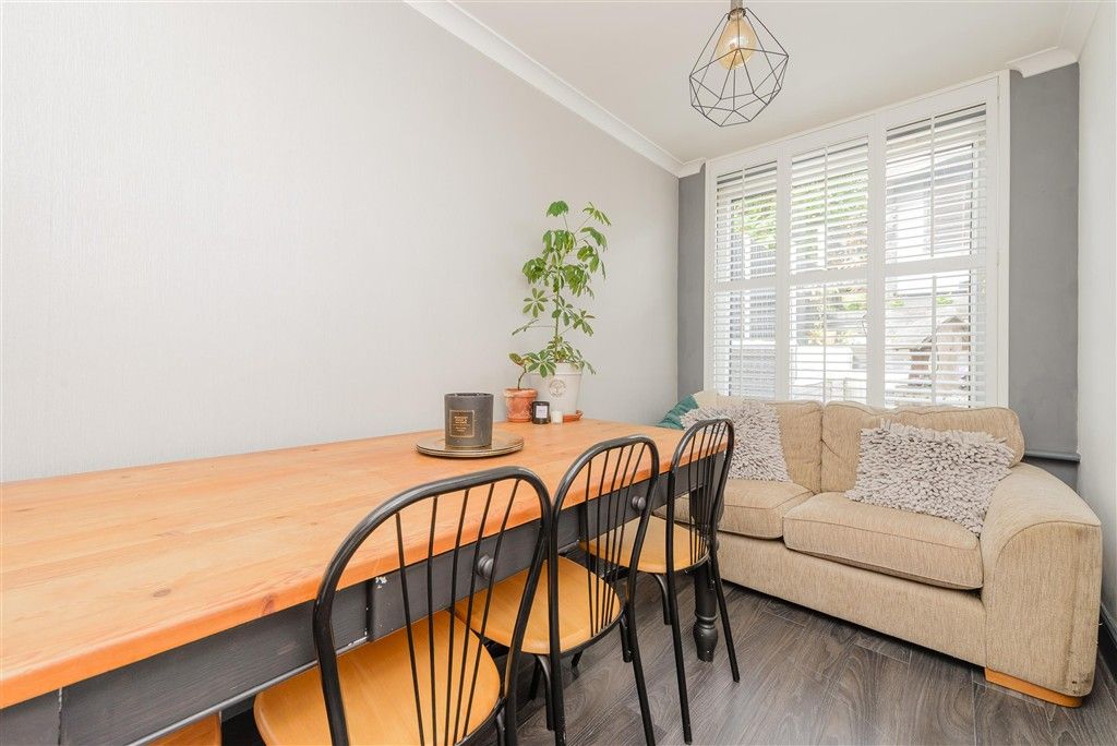 Property photo 3 of 12 Dining Area