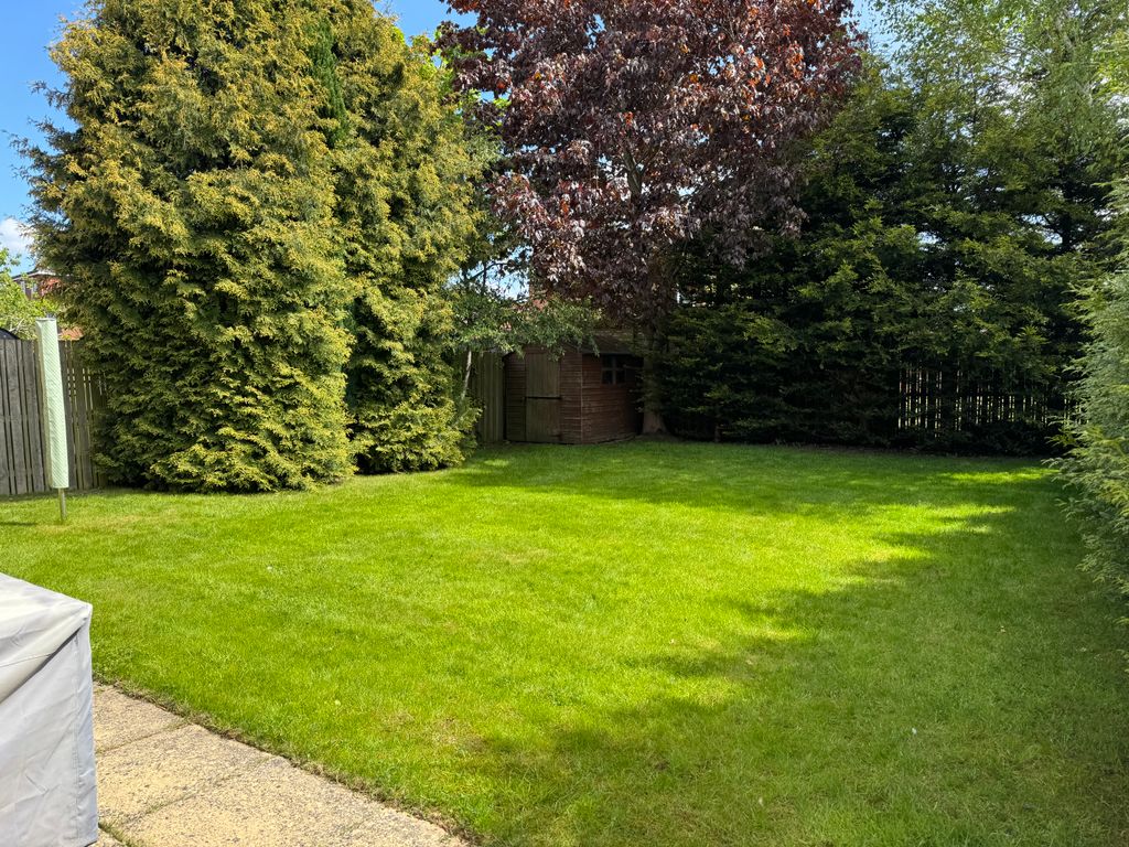 Property photo 2 of 24 6Theorchard3