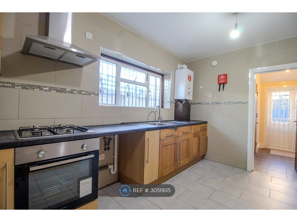 Property photo 1 of 15 Kitchen