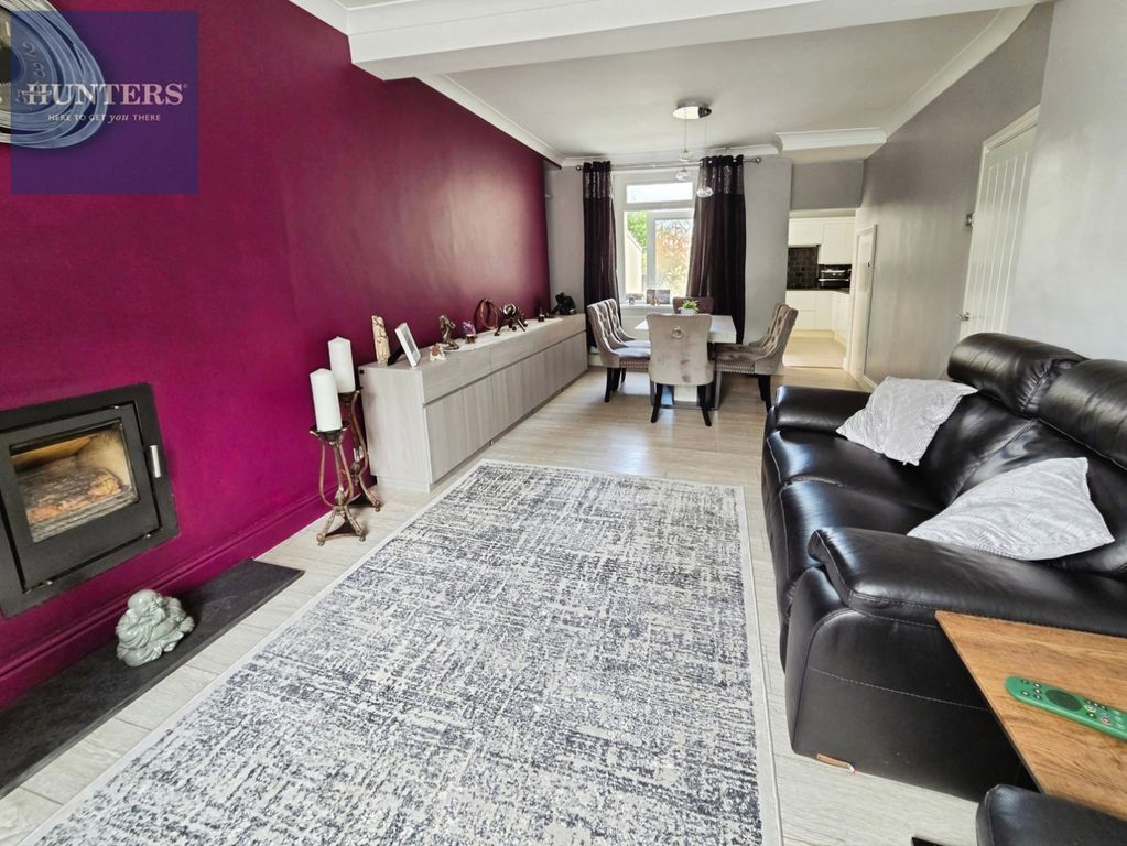 Property photo 3 of 19 Pbox-Img.Jpg
