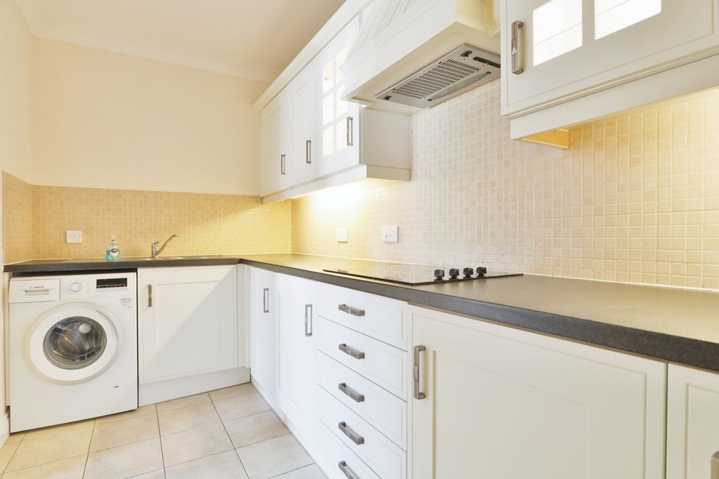Property photo 2 of 8 2729246