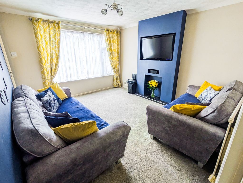 Property photo 3 of 26