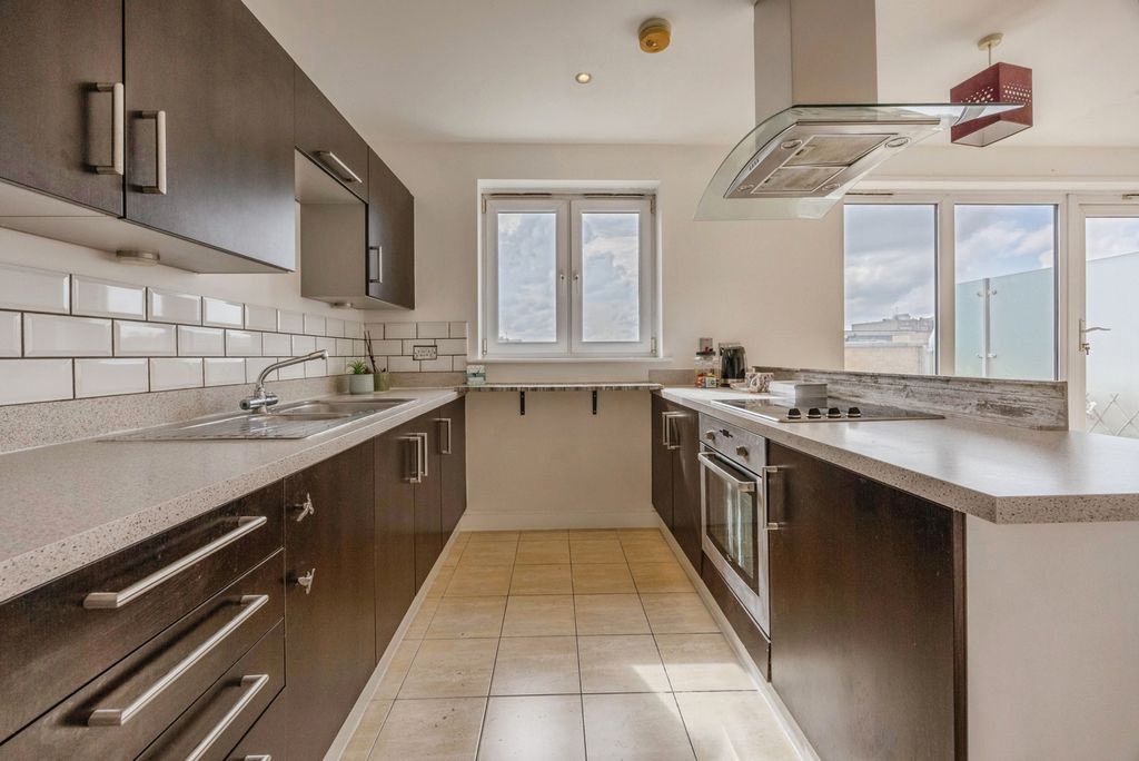 Property photo 1 of 14 Pbox-Img.Jpg