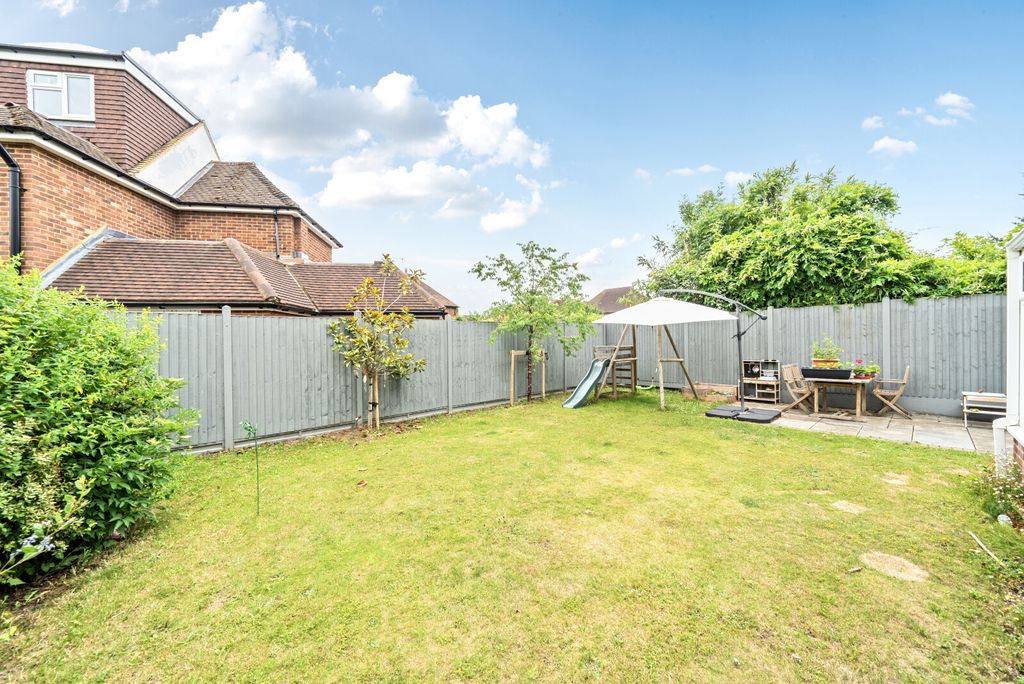 Property photo 2 of 17 1309952-4-684Aa09...