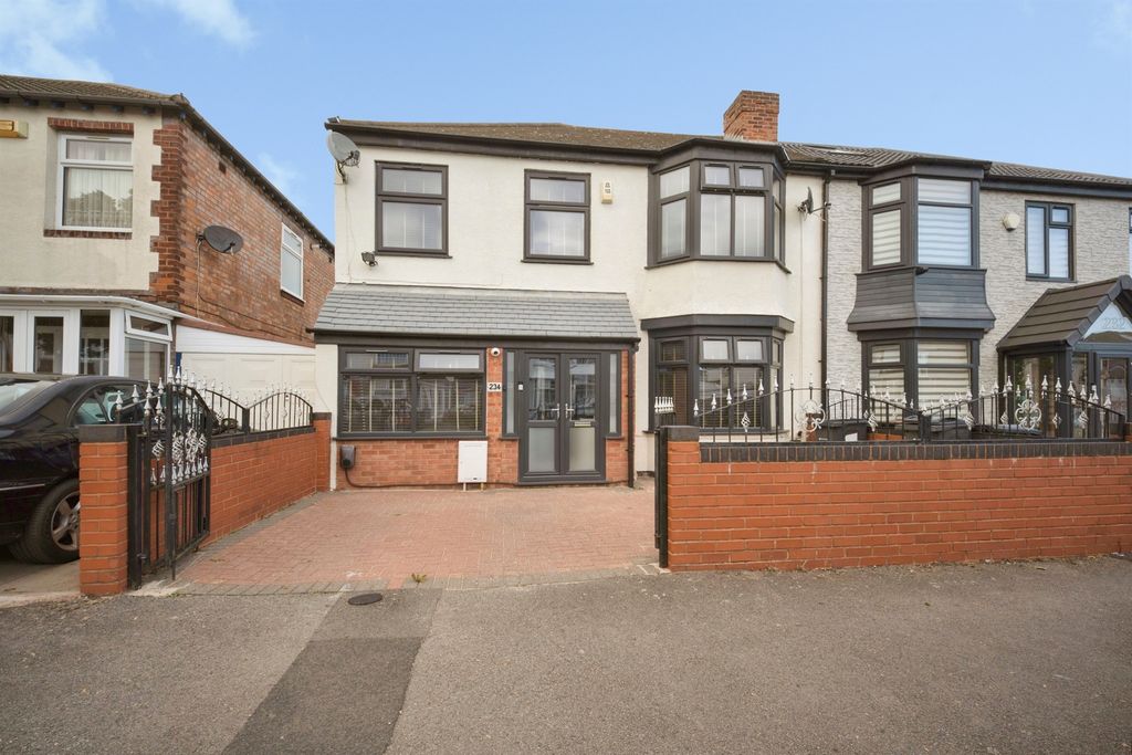 Property photo 1 of 29