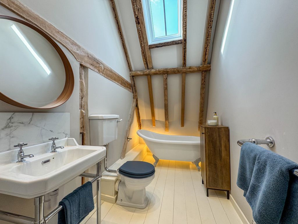 Property photo 3 of 31 Img_1672