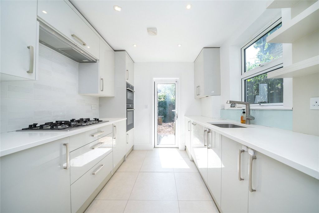 Property photo 2 of 8 Kitchen