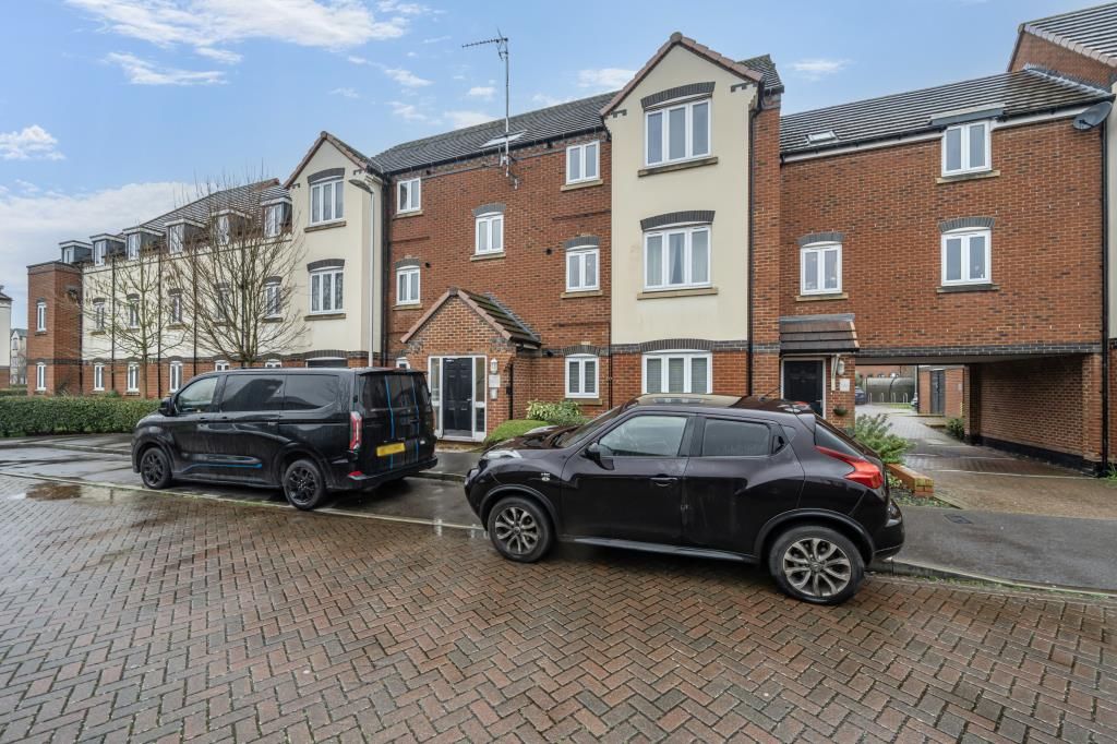 Property photo 1 of 18 External