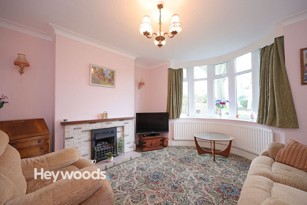 Property photo 2 of 39