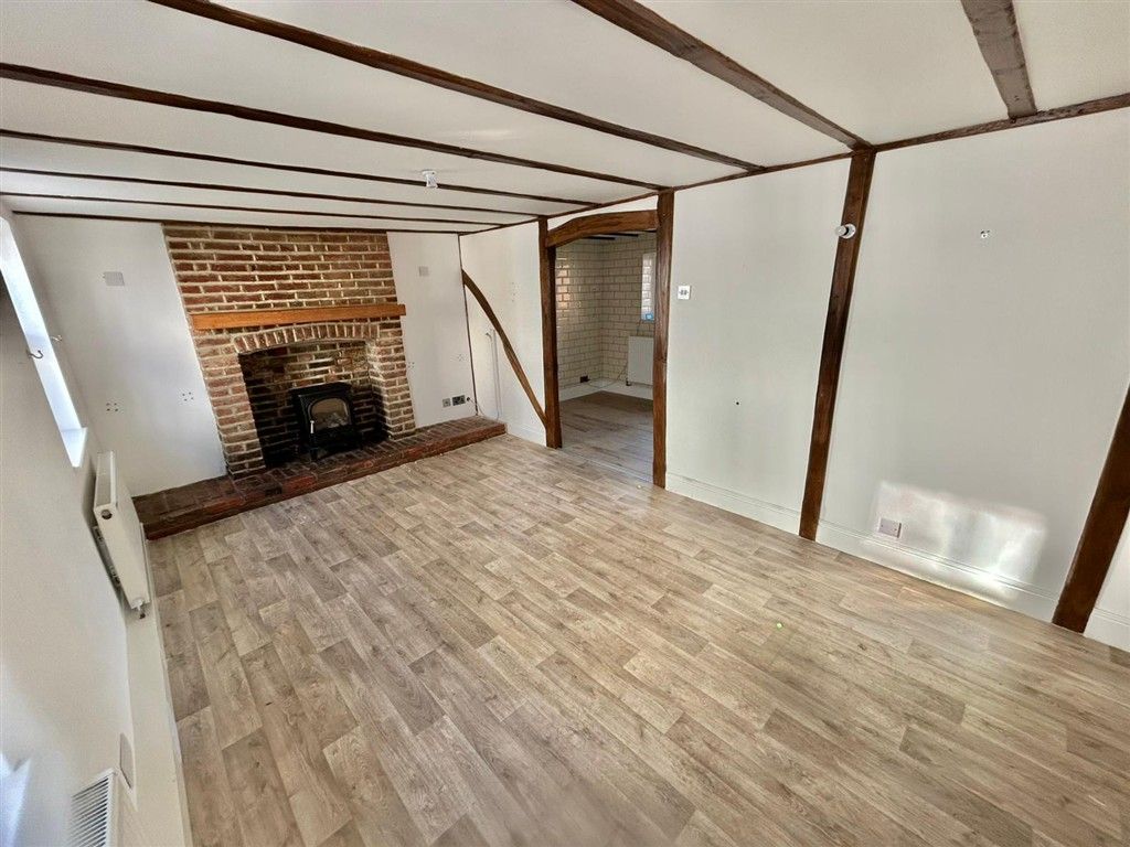 Property photo 2 of 10 Lounge