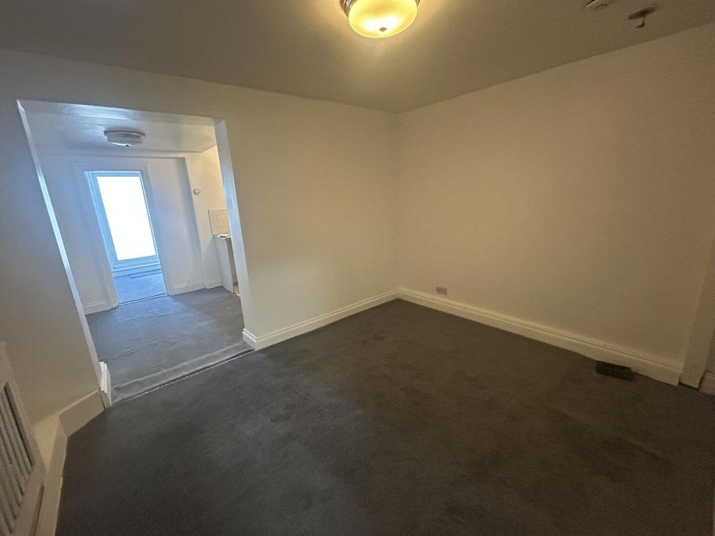 Property photo 3 of 13 Hallway