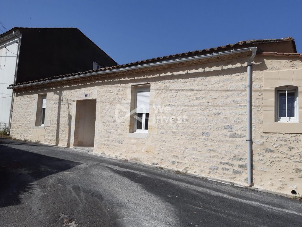 Property photo 1 of 11 House For Sale In Saint-Seurin-De-Cursac