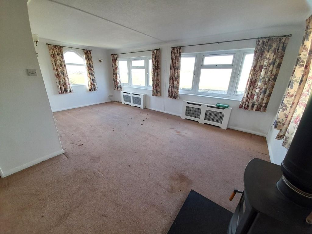 Property photo 3 of 17 20260311_142520.Jpg