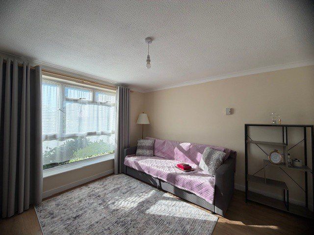 Property photo 2 of 7 Picture No. 10