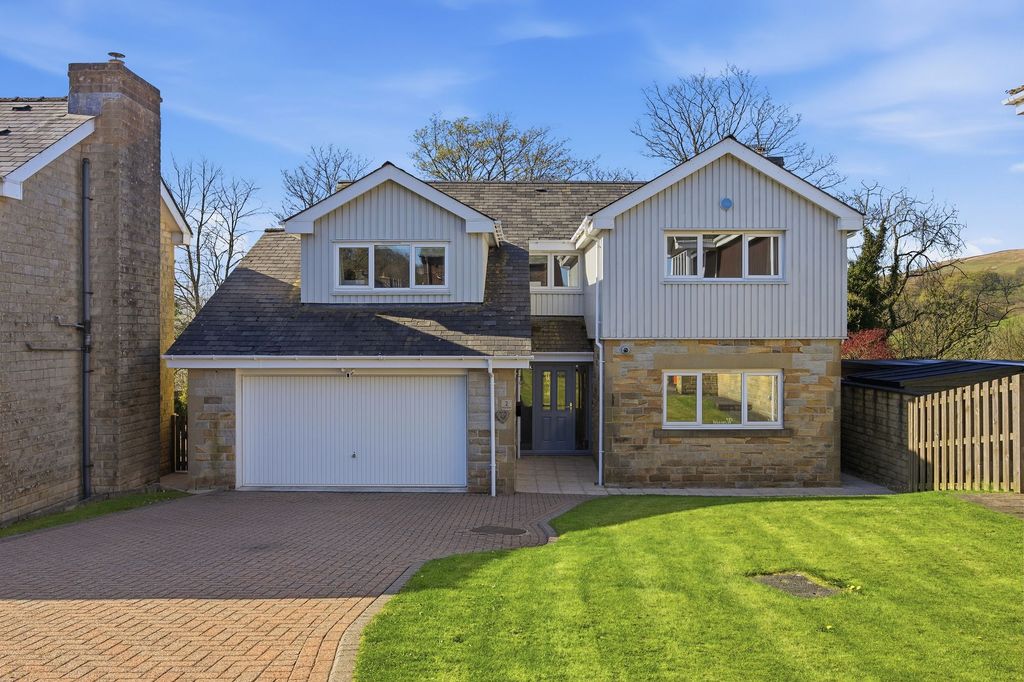 Property photo 1 of 58