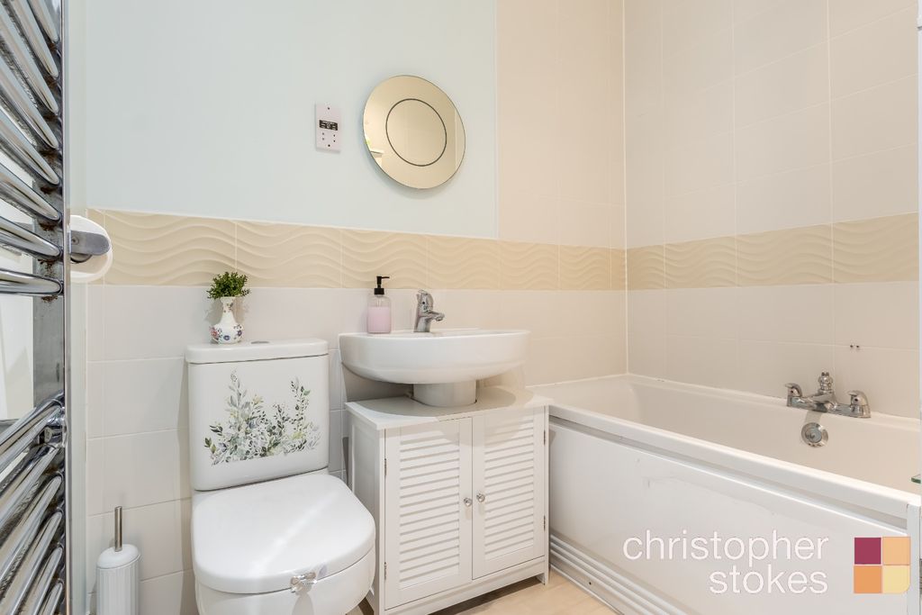 Property photo 3 of 13 4511585