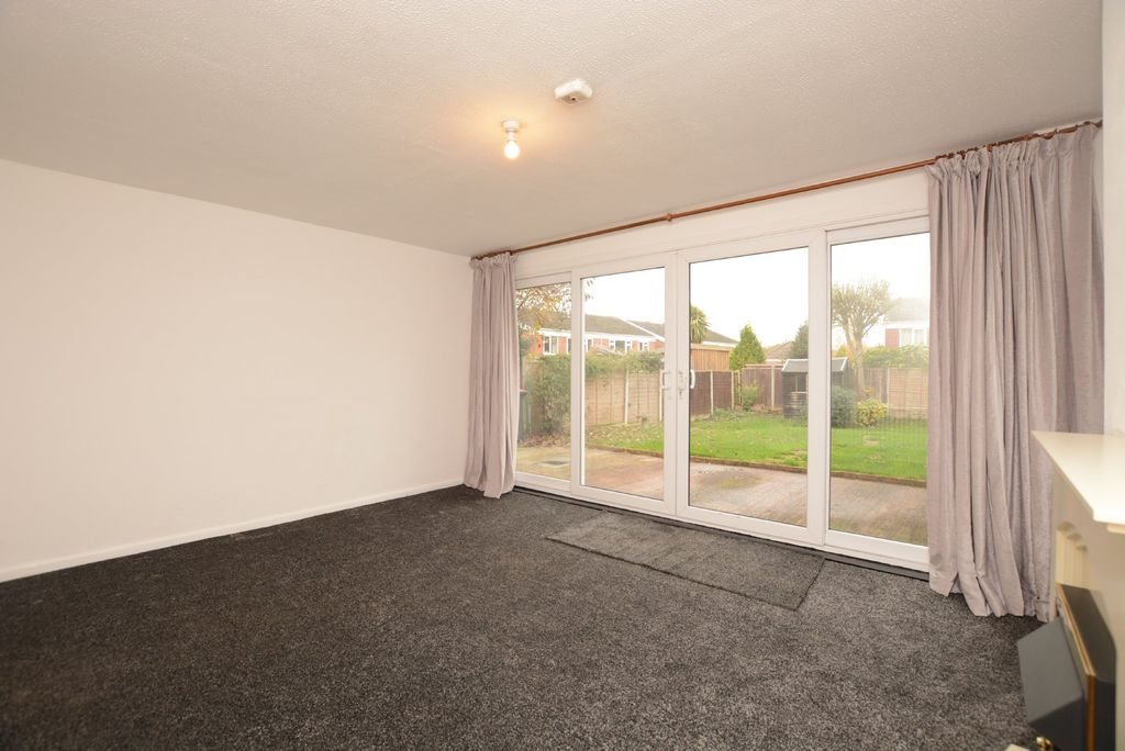 Property photo 3 of 15