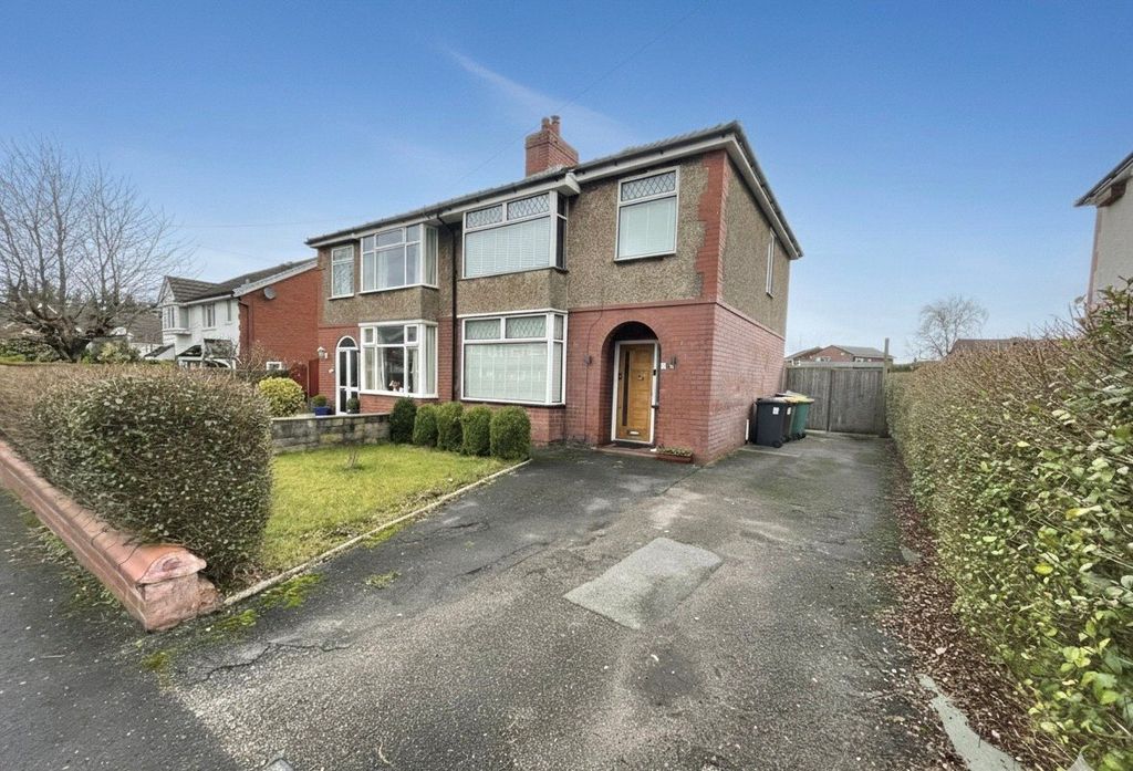 Property photo 3 of 16 Front