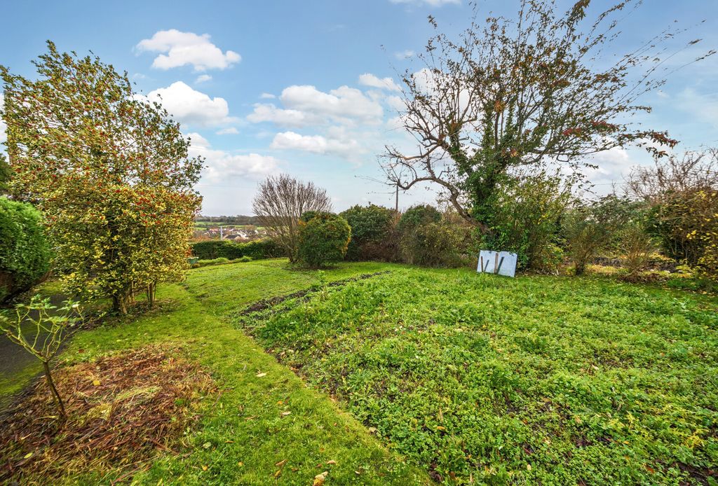 Property photo 2 of 22 1386330-3-69384Cf...