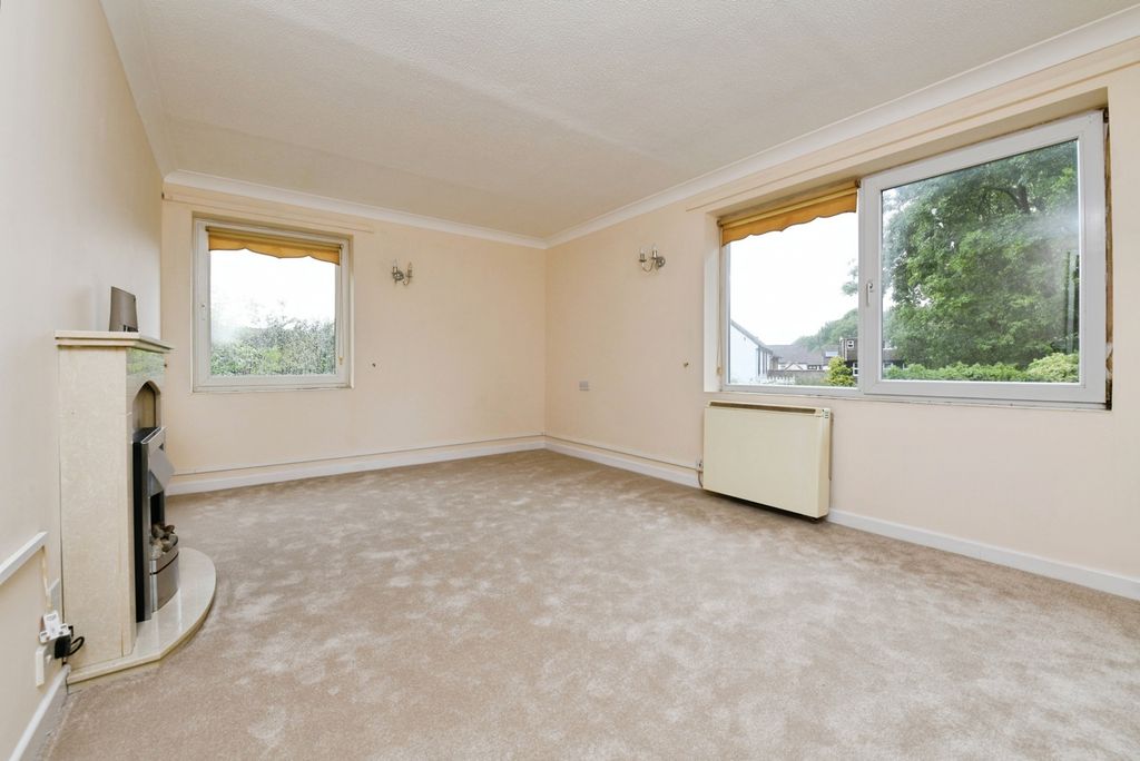 Property photo 2 of 15 Internal