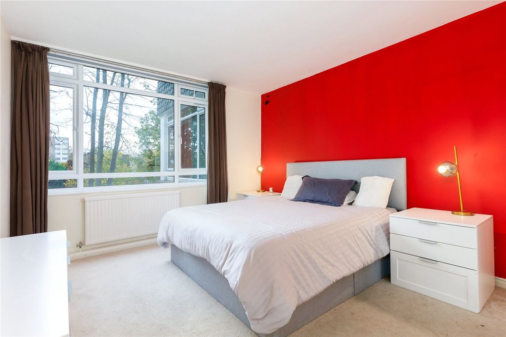 Property photo 3 of 8 Picture No. 13