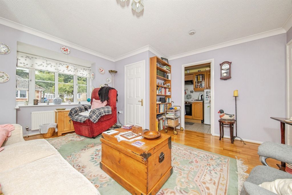 Property photo 2 of 12