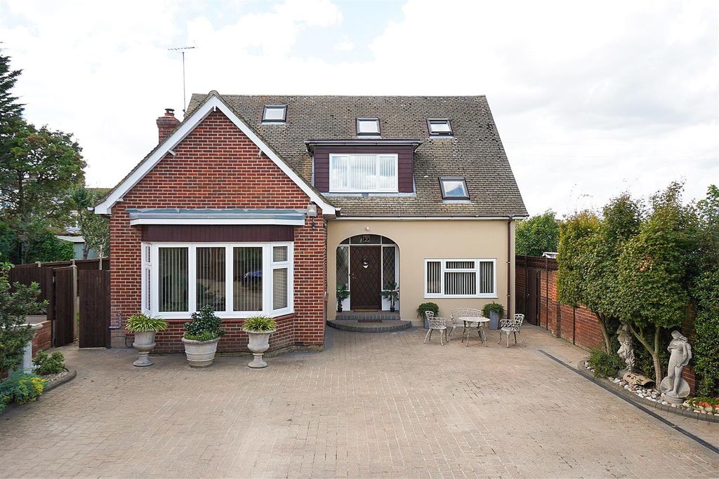 Property photo 1 of 40