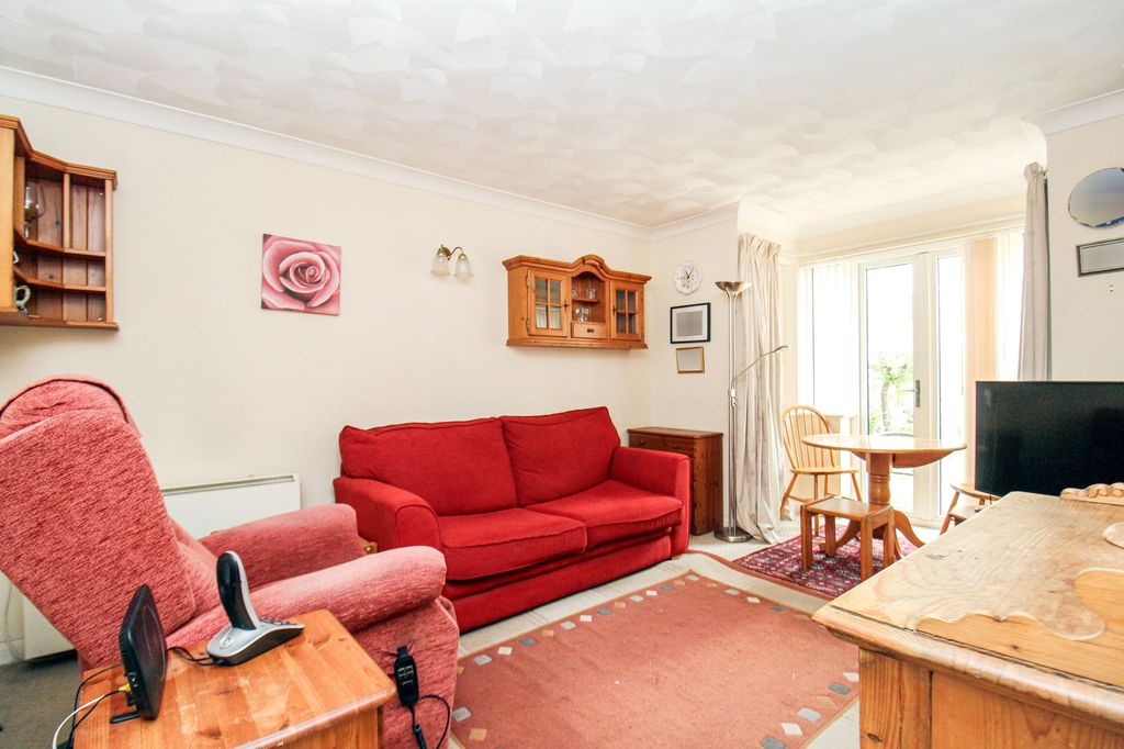 Property photo 3 of 14