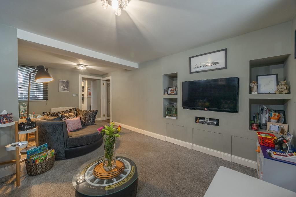 Property photo 3 of 15 Photo 3