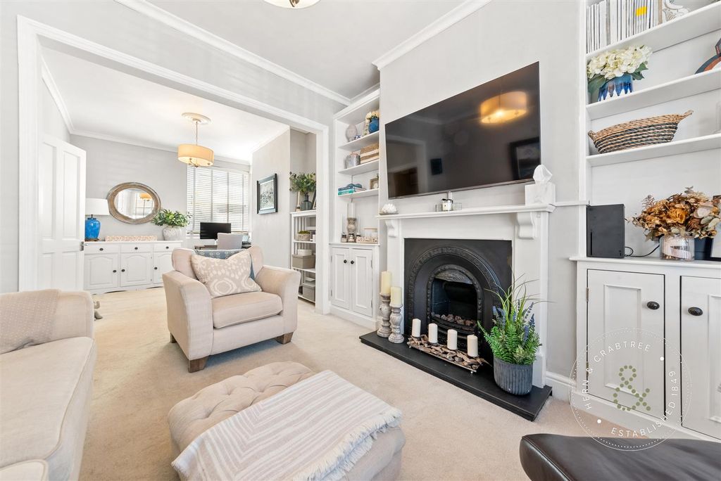 Property photo 3 of 32 Westmoreland-Street-13.Jpg