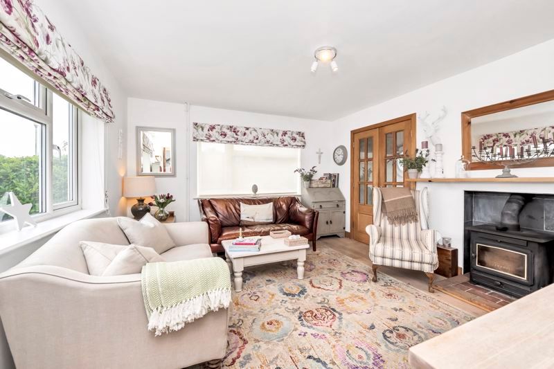 Property photo 2 of 19 Sitting Room