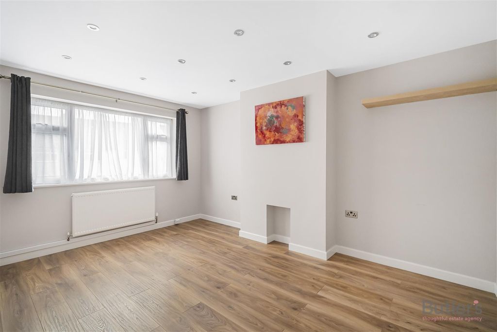 Property photo 2 of 10 25_39794_Watermarked.Jpg