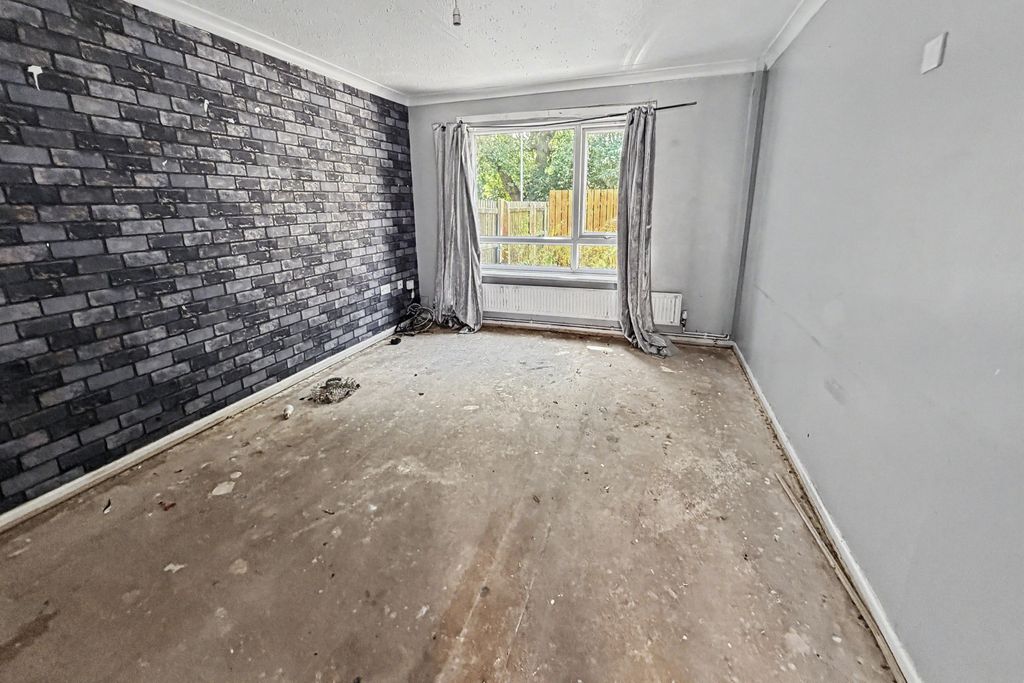 Property photo 2 of 10 7 Miniott Walk, Hemlington, Cleveland, Ts8 9Na