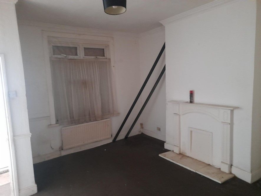 Property photo 3 of 6